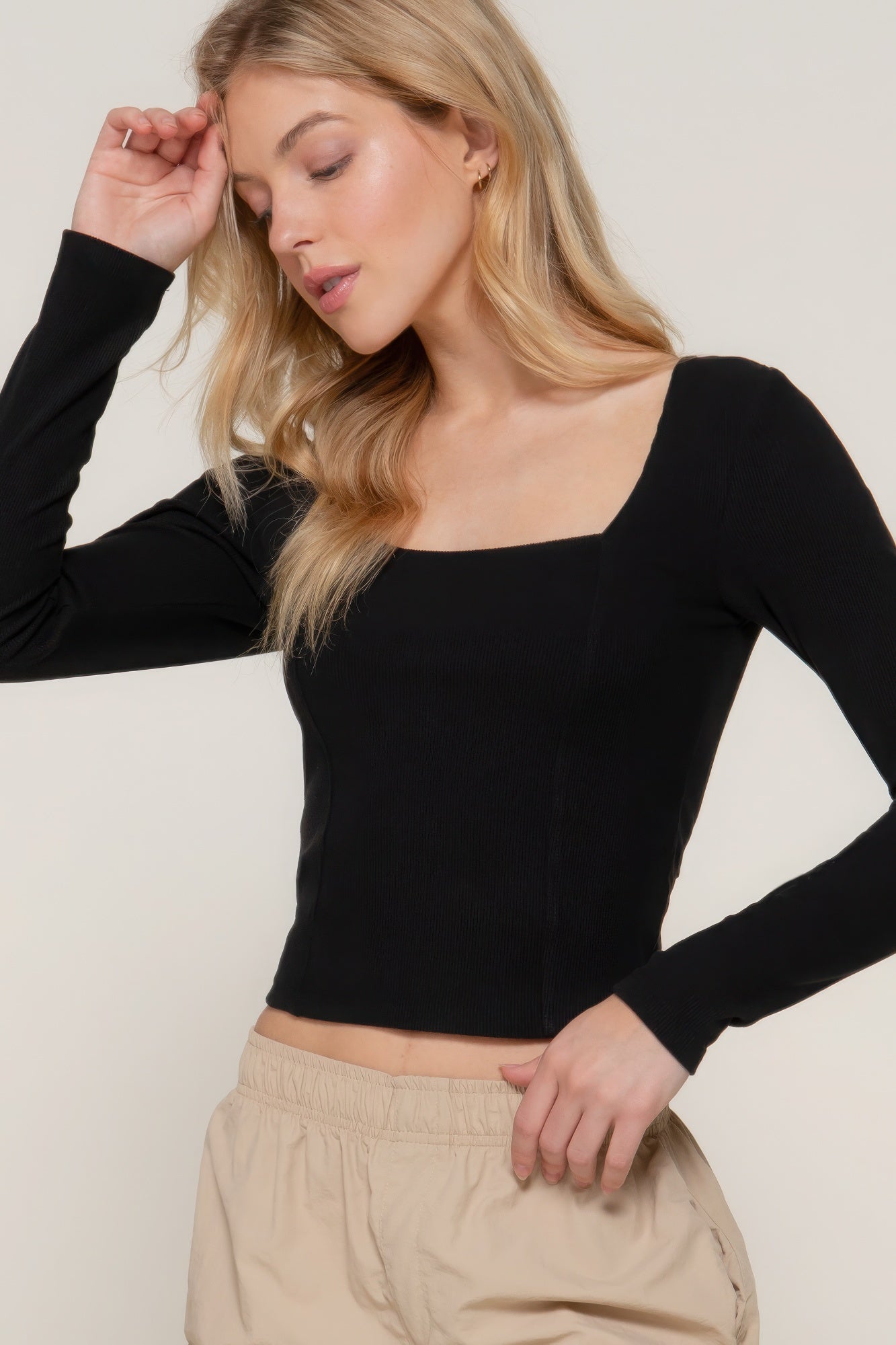 Long Sleeve Sweetheart Neck Knit Top - Fuzzys Fashion USA